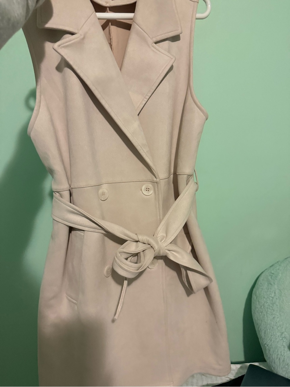 MarlaWynne Sleeveless Trench Vest in Light Beige